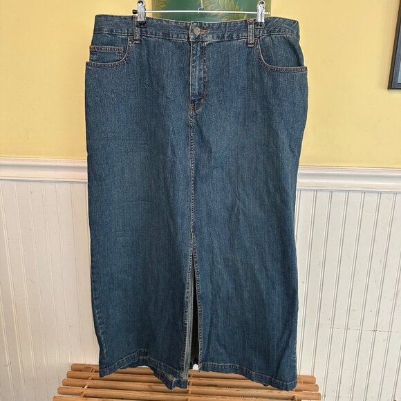 Venezia Dresses & Skirts - Venezia Denim Maxi Skirt Size 18 Cotton & Spandex Blend Blue Back Pocket & Slit